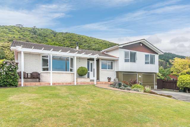 5 Te Maku Grove Waikanae_1