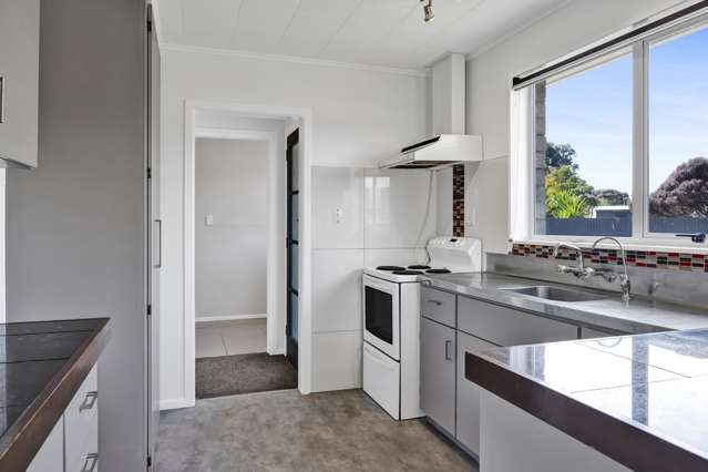 7 Leon Place Waitara_3