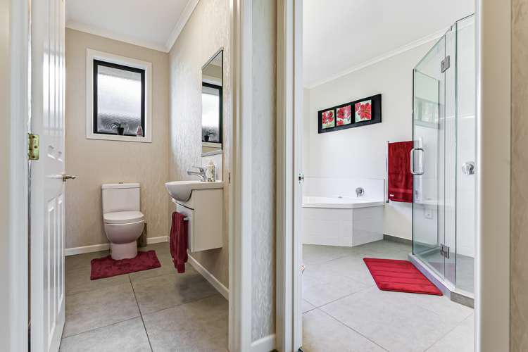 55 Palliser Drive Huntington_24