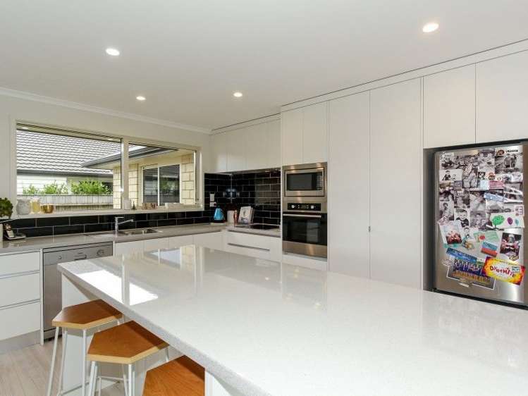 9 Honeyfield Drive Whalers Gate_16