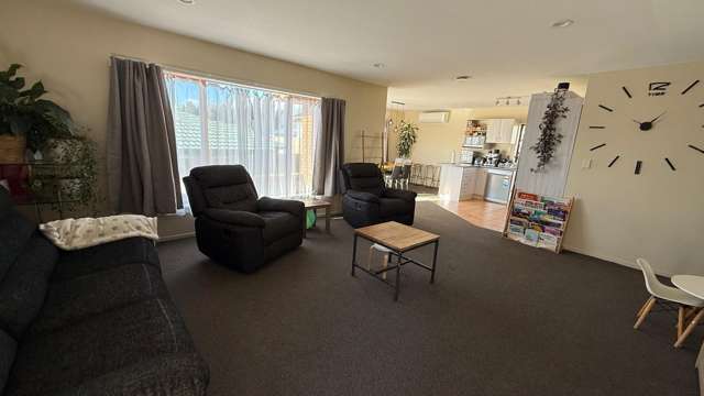 16A Roick Parade Glen Eden_2