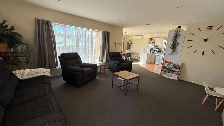 16A Roick Parade Glen Eden_2