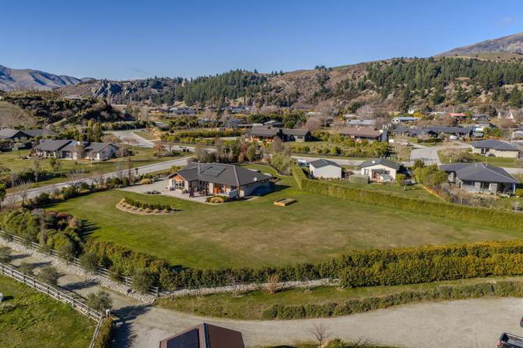 1 Harris Place Luggate_24