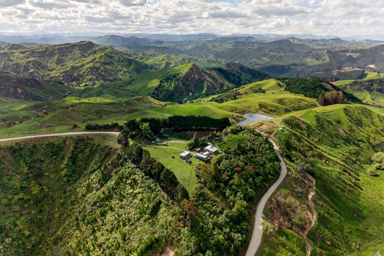 551 Parikanapa Road Tiniroto_1