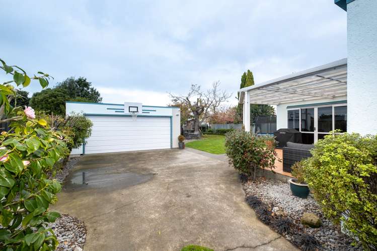 8 Menin Road Onekawa_18