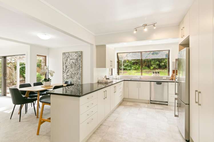 7 Nadia Grove Khandallah_17