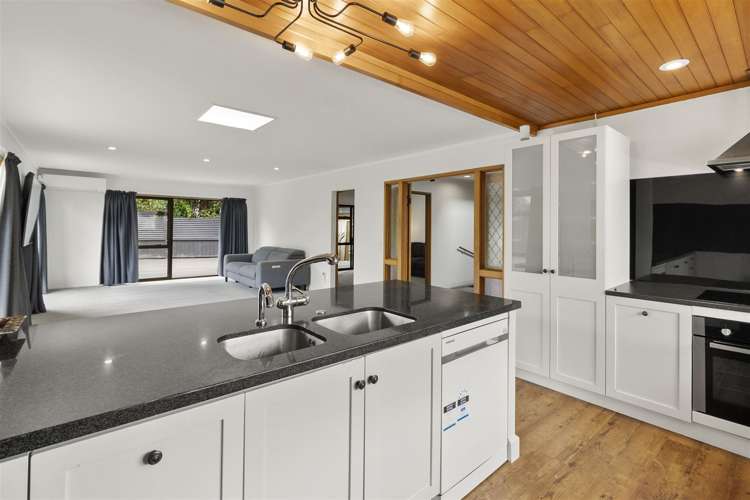 1/9 Gloria Avenue Te Atatu Peninsula_9