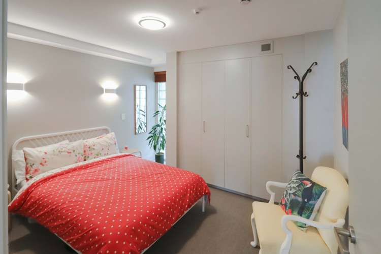 18/370 Oriental Parade Oriental Bay_6