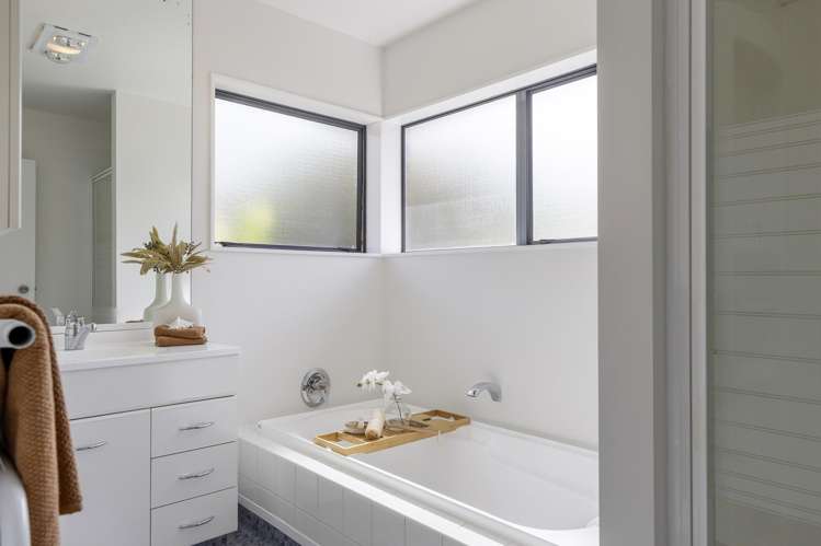 2/26 Robinson Terrace Rangatira Park_25