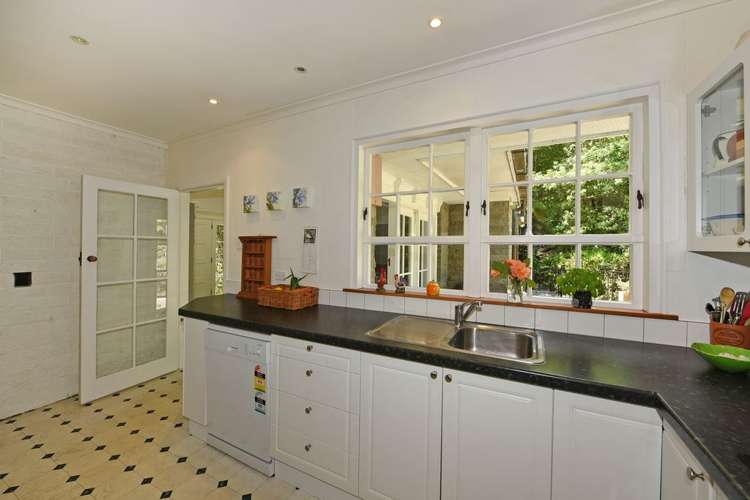 1266 Fergusson Drive Brown Owl_10