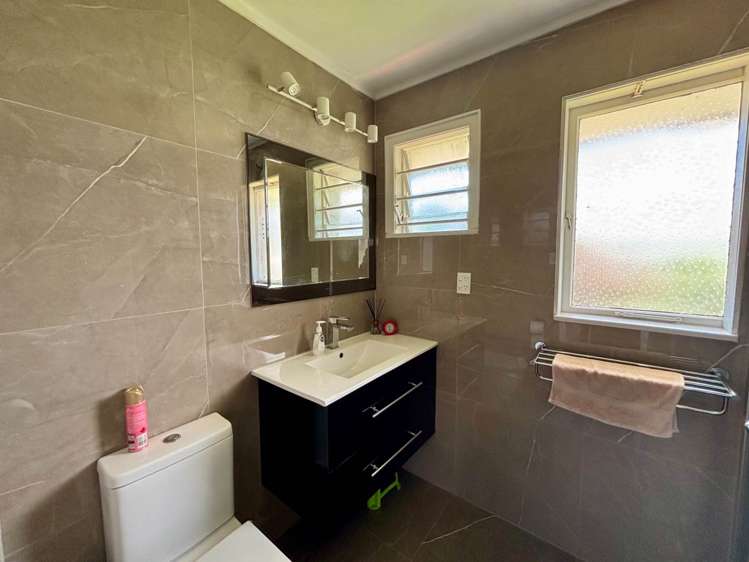 21 Dale Crescent Pakuranga_6