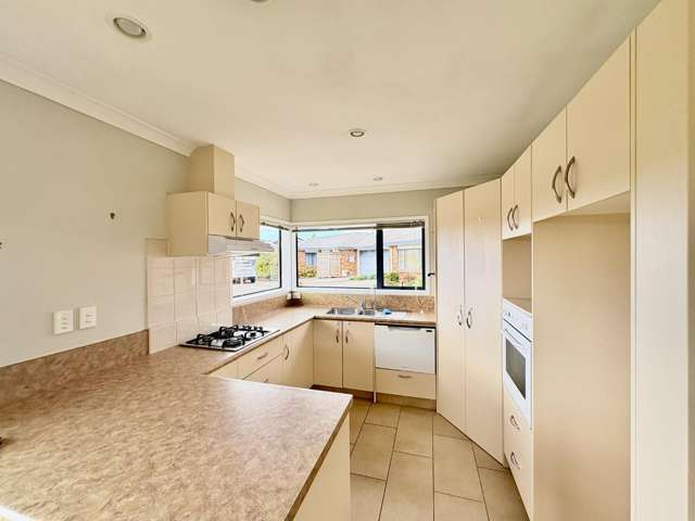 THREE BEDROOMS - WALNUT GROVE - WHAKATANE