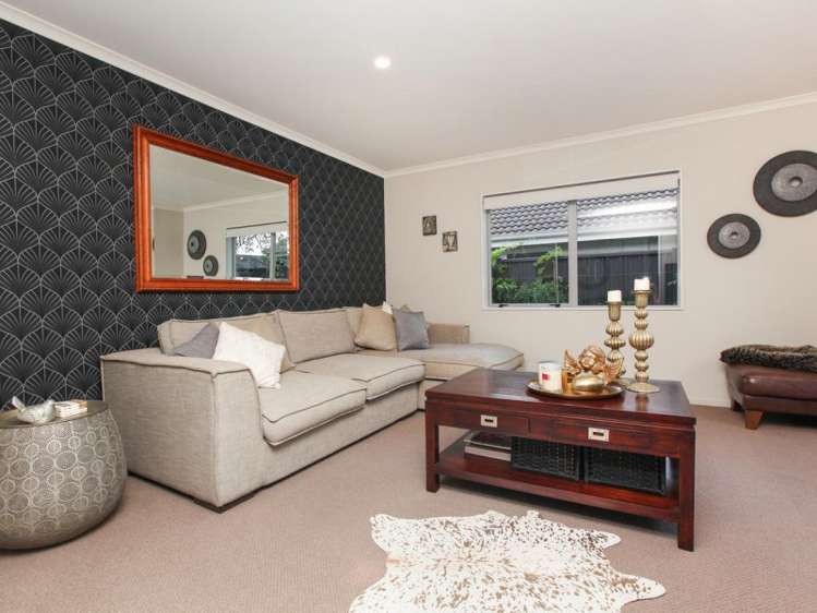 743 River Road Chartwell_4