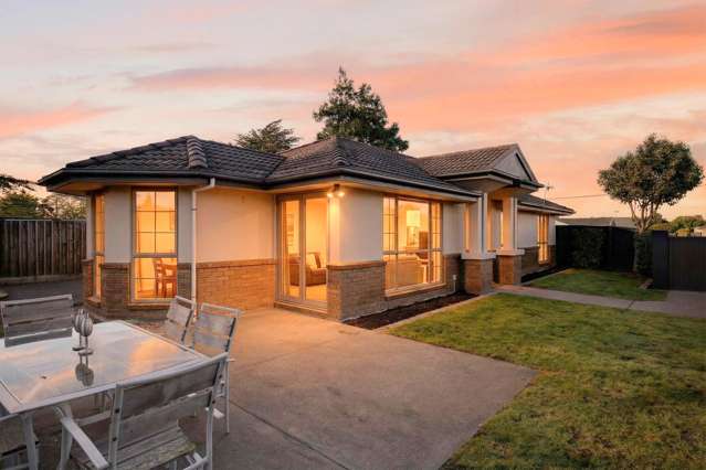 Modern, Easy-Care Family Living!