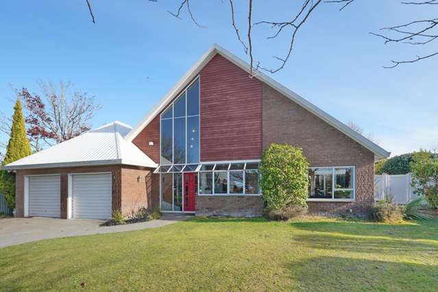 Spacious Family Home in Prime Location