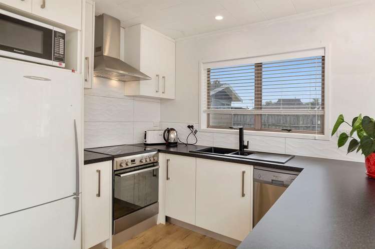 18b Tudor Place Mount Maunganui_8