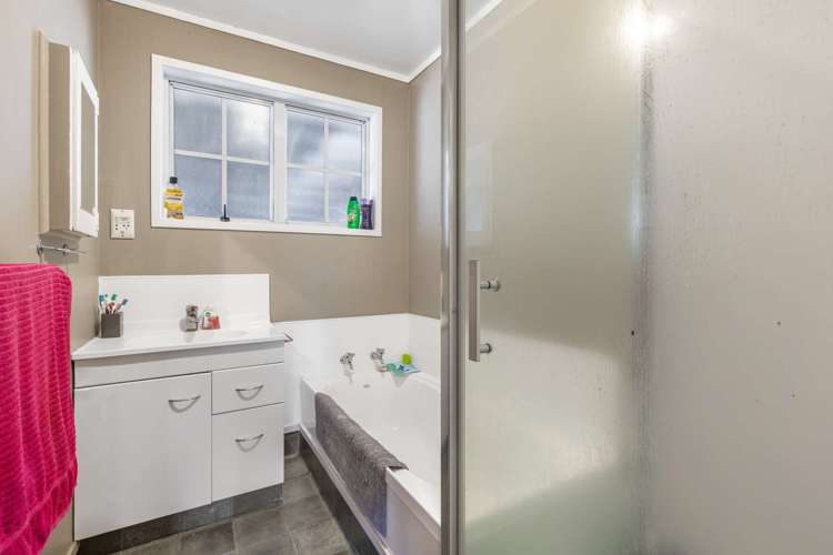 112 Homedale Street Pukehangi_11