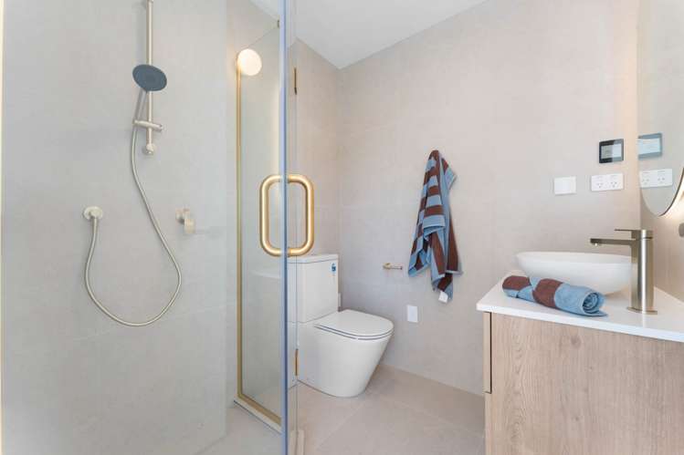 14,16 & 18 William Souter Street Forrest Hill_32