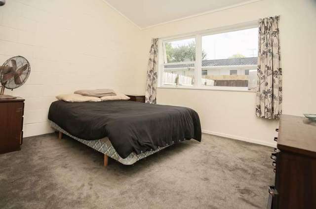 3/6 Almond Place Mount Wellington_2