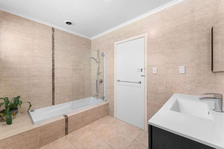 260 School Road Waimauku_17