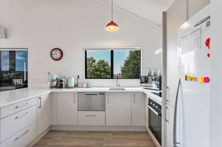 14 Tower Hill Stanmore Bay_7