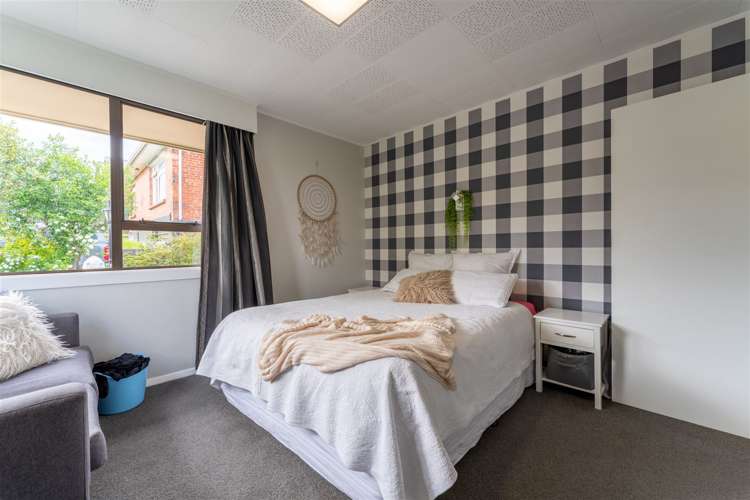 14 Livingstone Street West End_10