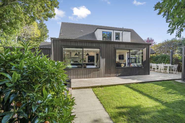 106 Barton Avenue Heretaunga_35