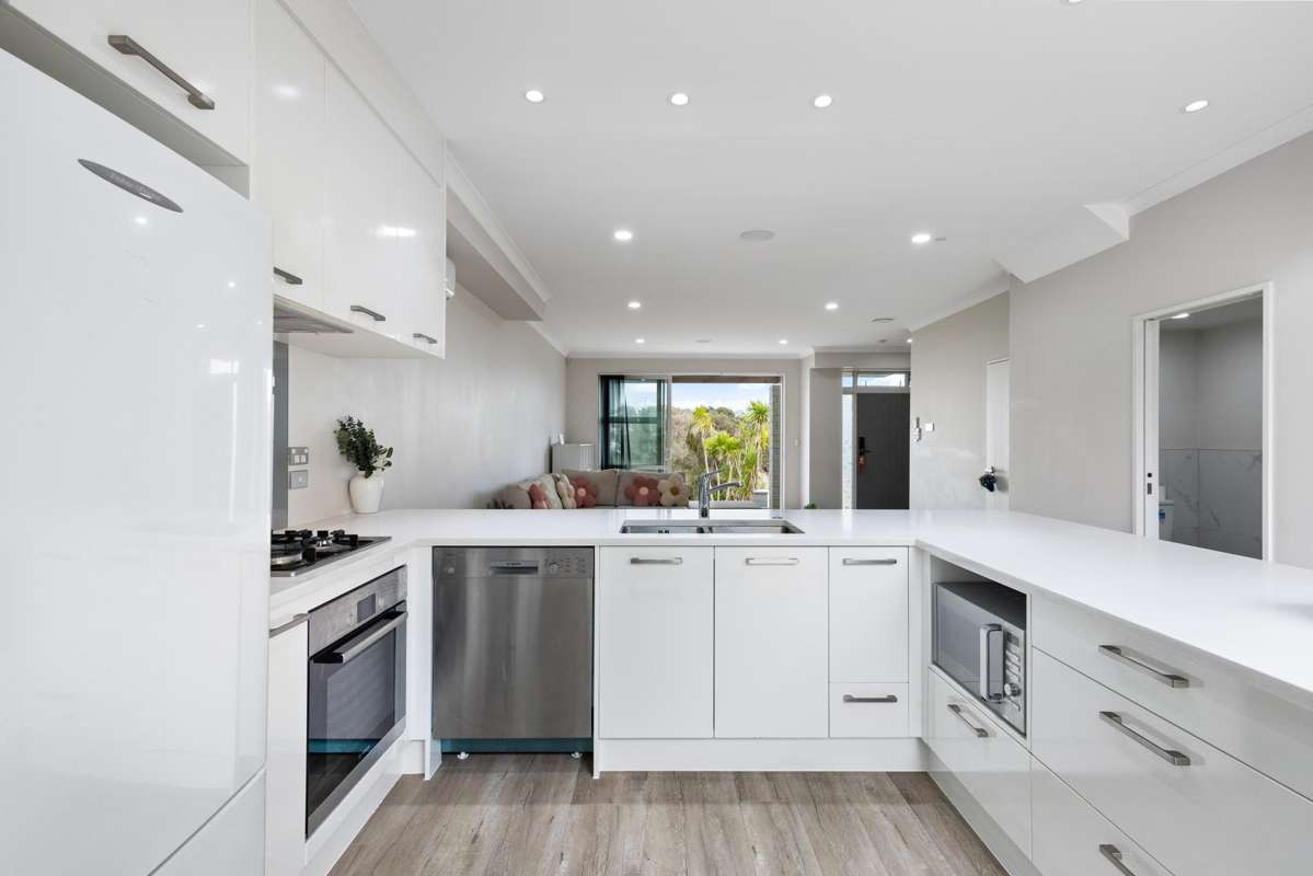 11 Taupinga Way_4