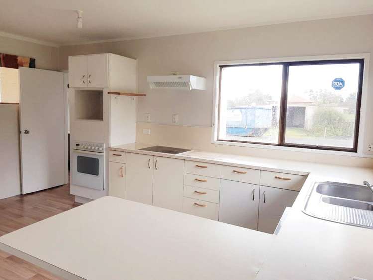 162 Airfield Road Takanini_7