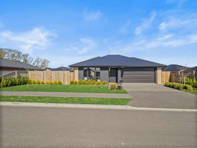 23 Strowan Avenue Elgin_23