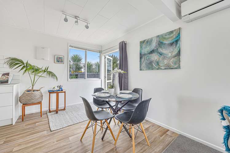 162 Robertson Road Mangere East_6