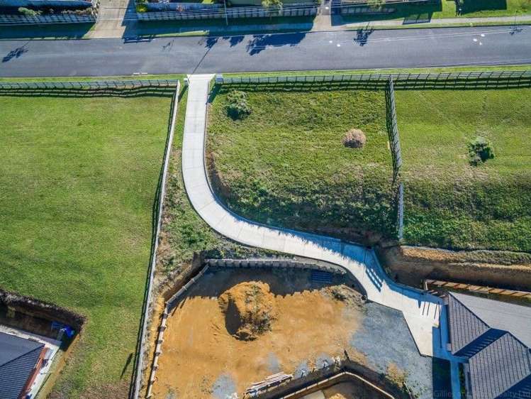 31 Percy Kinsman Crescent Riverstone Terraces_12