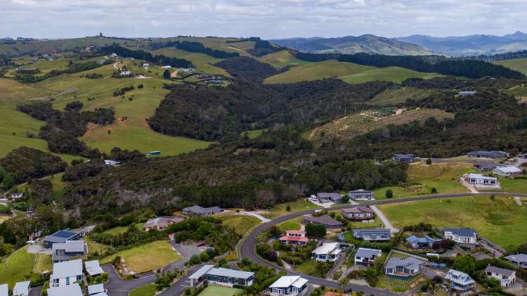 26 Dudley Crescent Cable Bay_17