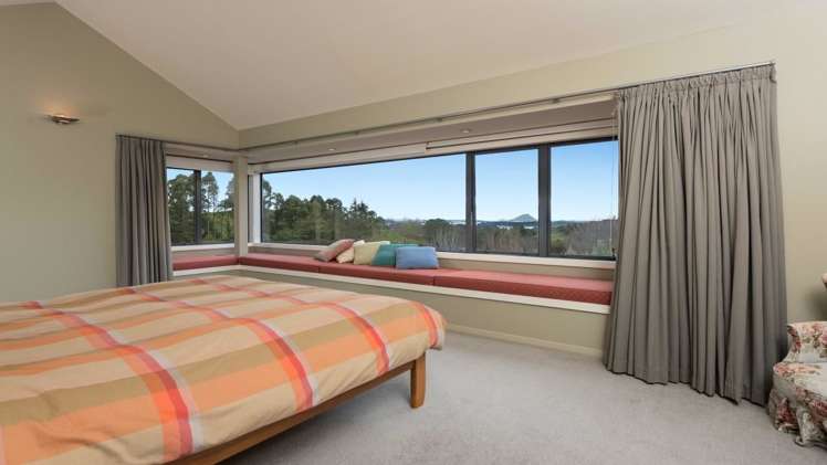 37 Holcombrooke Lane Welcome Bay_13