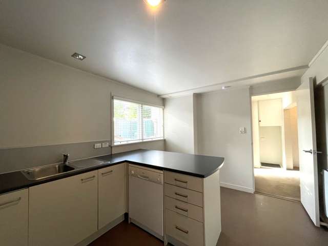 1/35 Jaemont Avenue Te Atatu South_3