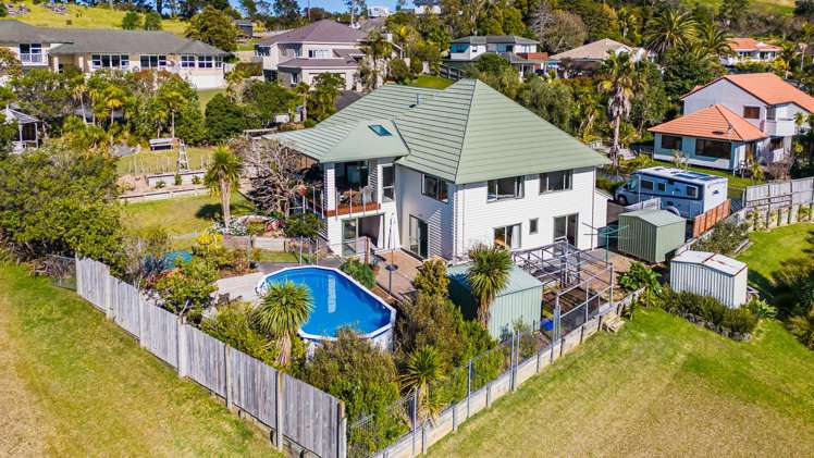 9 Careen Grove Gulf Harbour_19