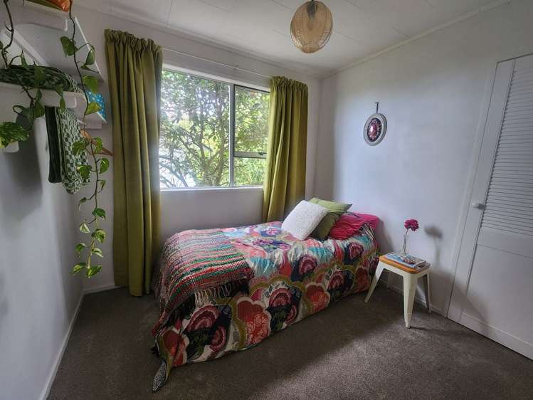 28 Zingaro Place Massey_11