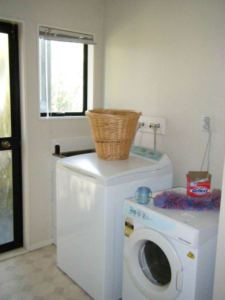 5 Sandgate Avenue Botany Downs_7