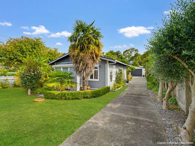 Well Located - Easy Living!