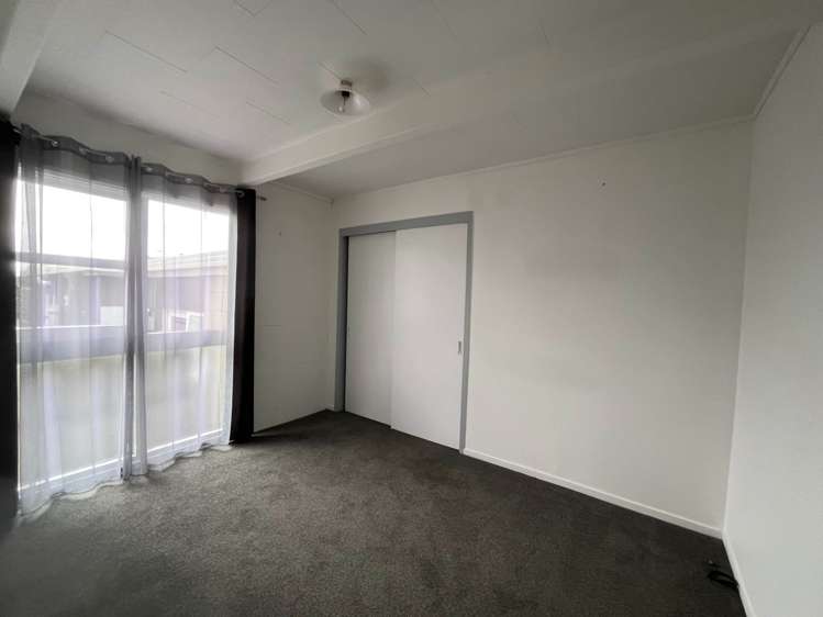1/1 Corrella Road Belmont_16