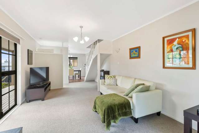 9A Tracey Terrace Te Atatu South_4