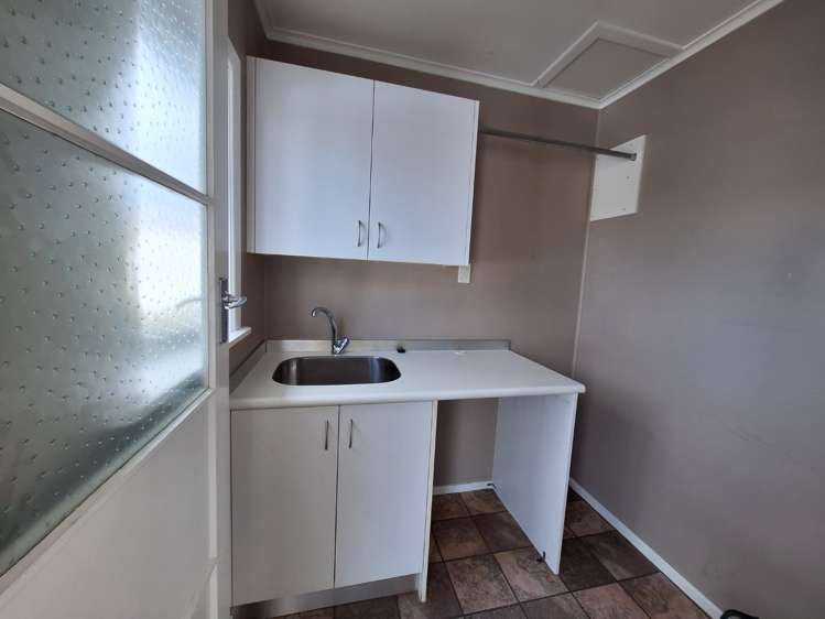 29 Coxhead Road 10686_12