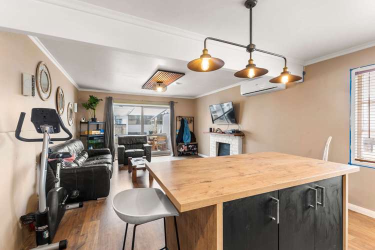 208 Ngamotu Road Spotswood_3