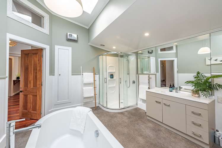 47 Mount View Road Bastia Hill_10