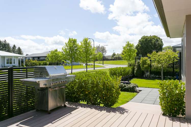 3 Maison Way Rangatira Park_12