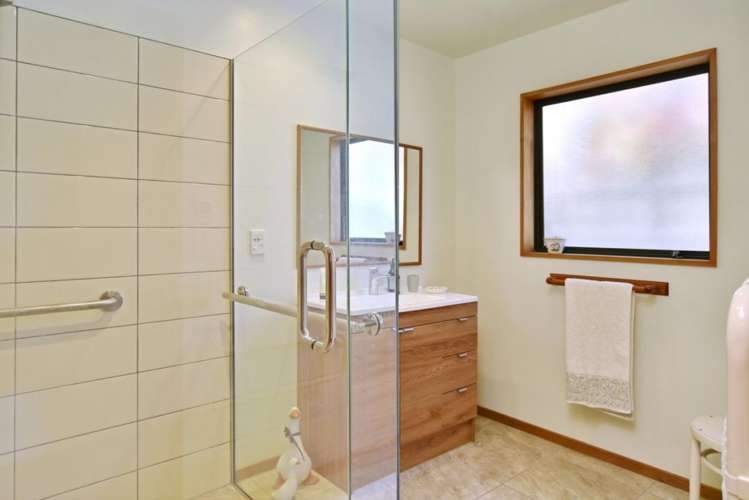 1/164 Main Road Redcliffs_10