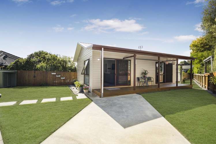 16 Muirfield Street Wattle Downs_15