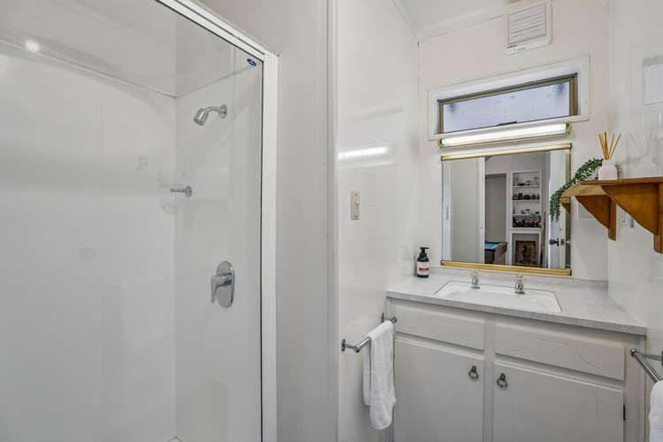  A/21 Watts Road Fernhill/Sunshine Bay_10