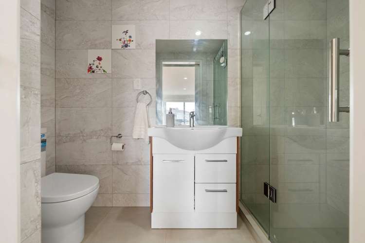 25 Whiteacres Drive Sunnyhills_13