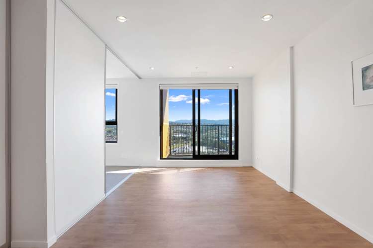 1404/20 McCrae Way New Lynn_4